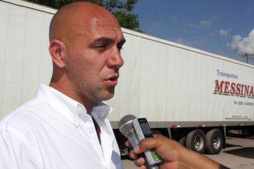 De motos y automotores en general: Conductores sin casco o cintur�n de seguridad ser�n multados