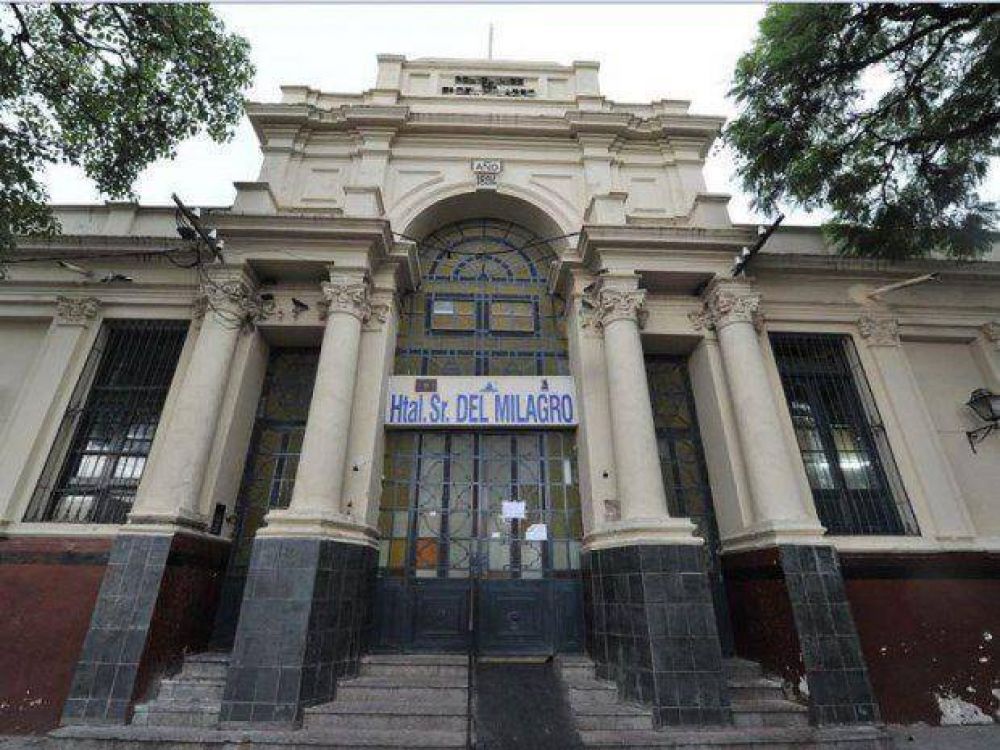 Doce m�dicos del hospital del Milagro renunciar�n a la Guardia