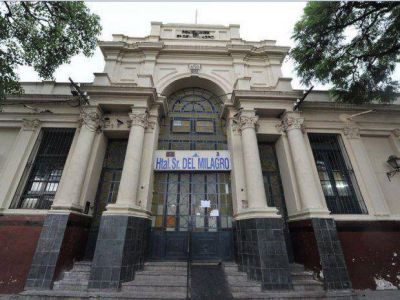Doce m�dicos del hospital del Milagro renunciar�n a la Guardia