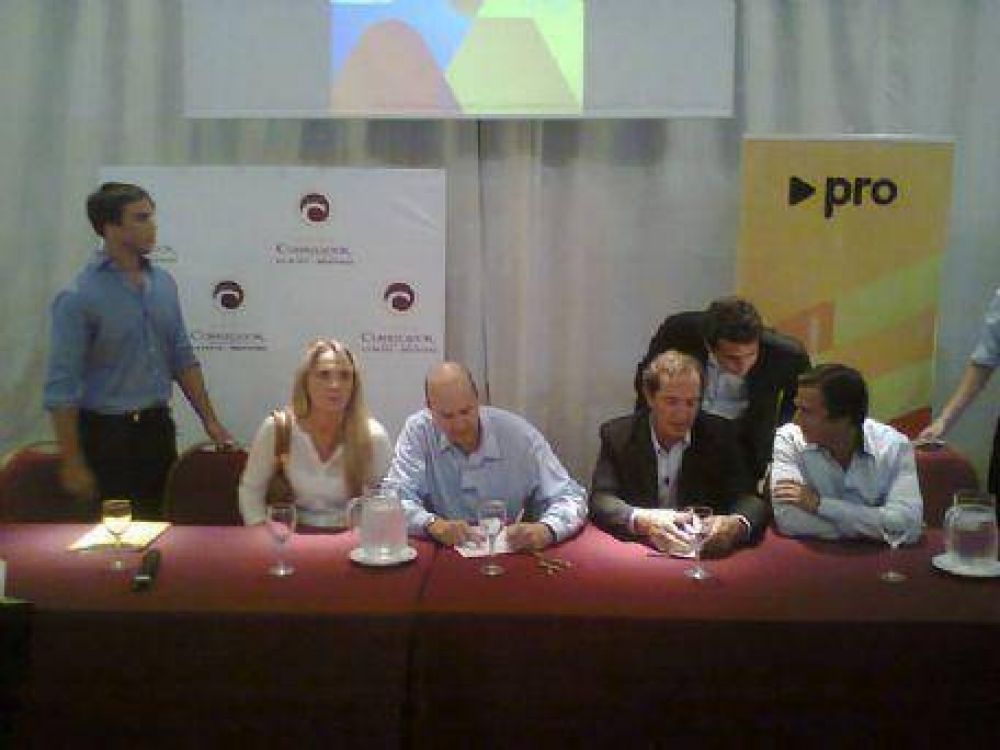 Sin la presencia de Vidal, el Pro de La Plata realiz� un encuentro de dirigentes en la ciudad