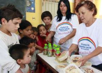 Sanjuaninos solidarios, la otra cara de la inundaci�n