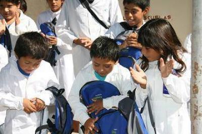A dos semanas del inicio de clases, la mayor�a de las escuelas tiene vacantes