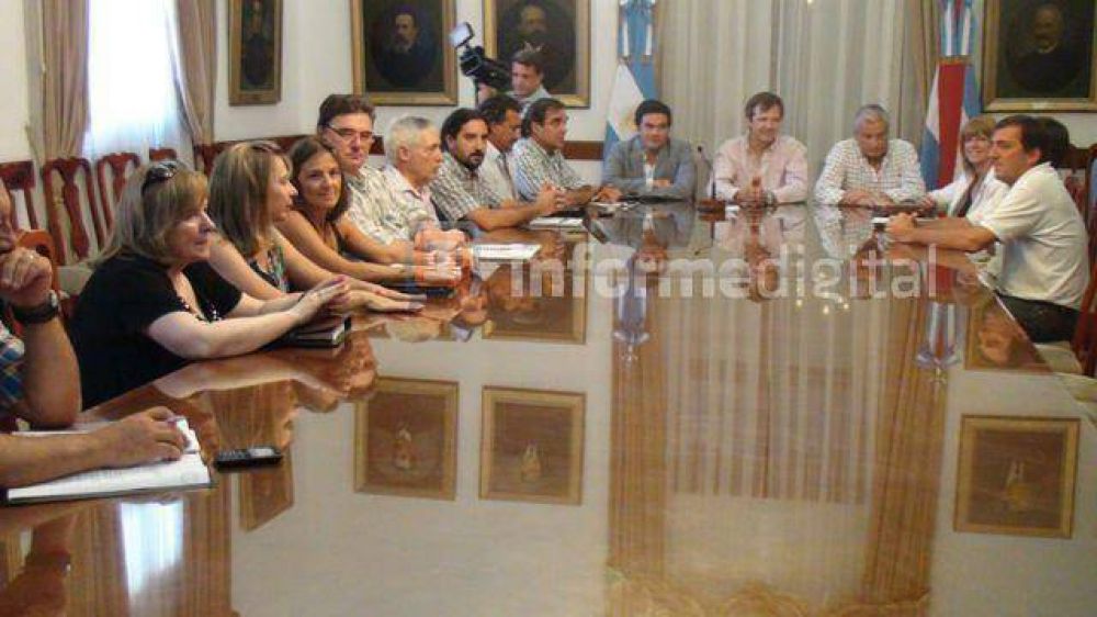 Gobierno entrerriano y gremios docentes se ver�n las caras en paritarias