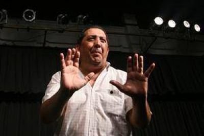 Ricardo Forster, primera voz kirchnerista que conden� el pedido de fusilamiento que hizo Luis D'El�a