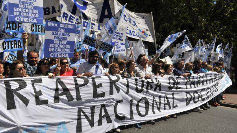 Paritarias: CTERA va a la mesa de negociaciones con un piso de $4.860