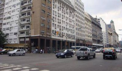 Legisladores contra desalojos en Paseo Col�n