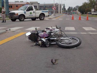 Accidente en Circunvalaci�n y Pueyrred�n: falleci� un motociclista