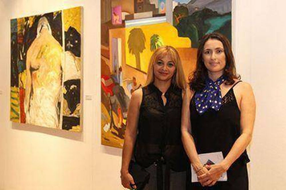 Inauguraron la muestra �Artistas x la 21 x el pa�s� en el Auditorium