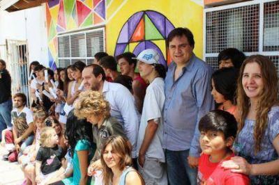 Programa de Equipamiento Deportivo para Escuelas y Jardines de Mar del Plata y la regi�n