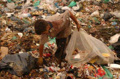 Basural: Alameda detect� a 97 menores en el predio pero advierten que �no alcanza con impedirles el acceso�