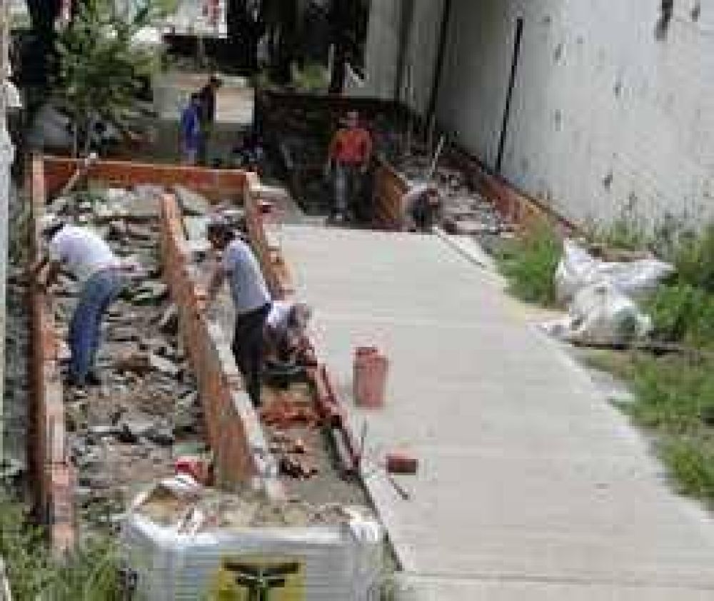 Contin�a la obra de Bajada Belgrano  