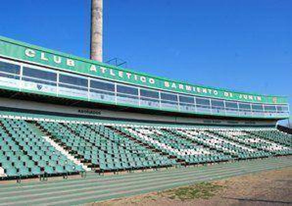 Sarmiento y Almirante Brown juegan a las 19