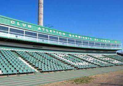 Sarmiento y Almirante Brown juegan a las 19