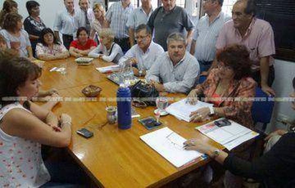 No se realiz� la reuni�n de conciliaci�n obligatoria con judiciales pero igual qued� suspendido el paro