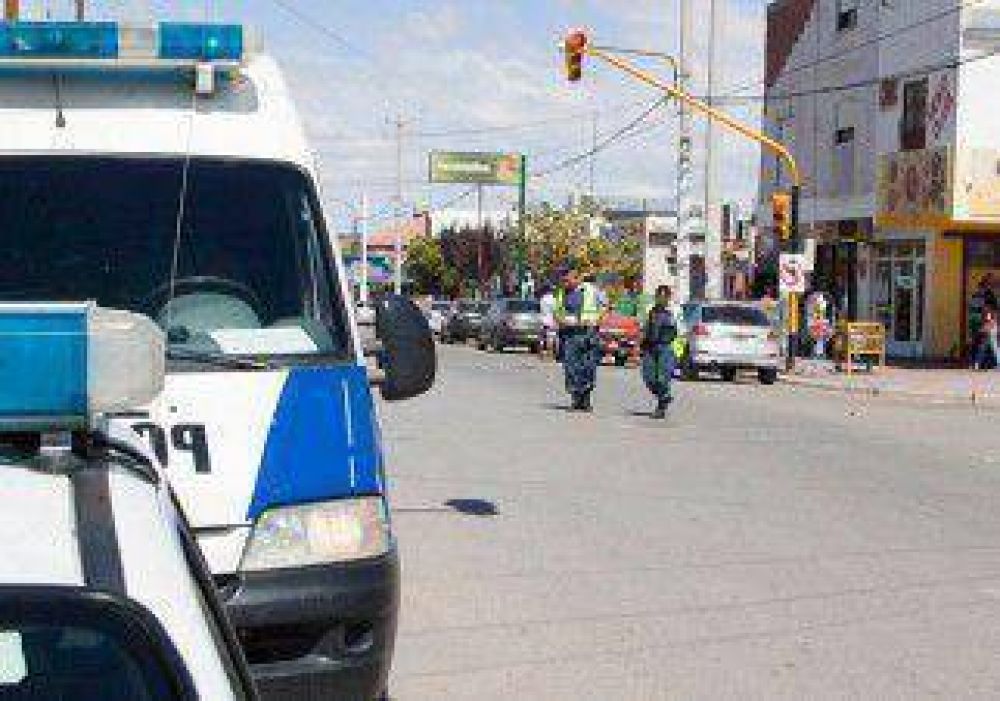 Denuncian a un polic�a que dispar� contra un joven: "Me tir� a matar" 
