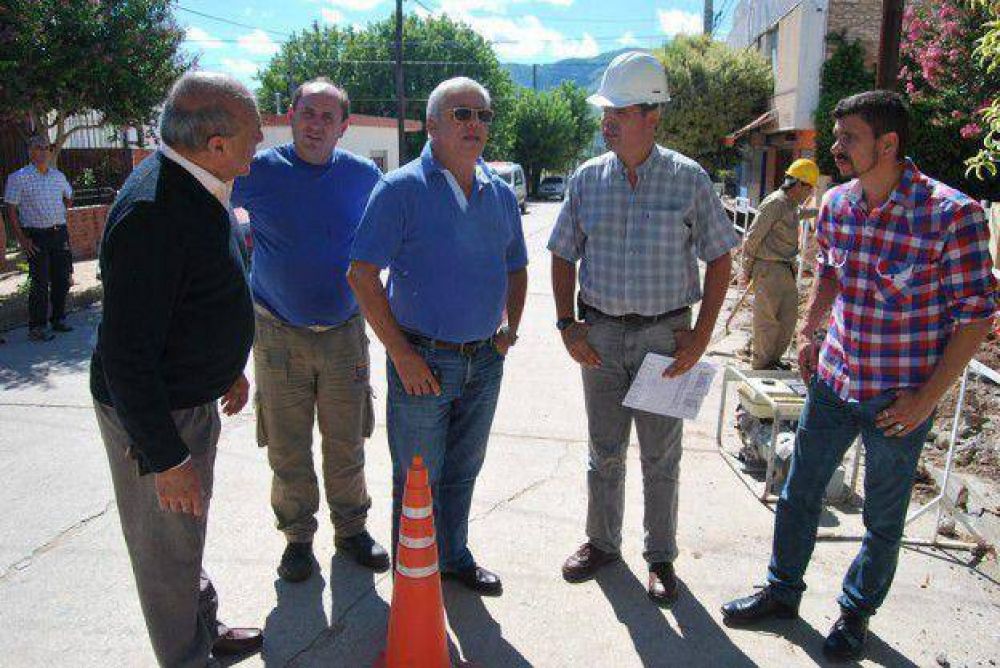 Villanueva dej inaugurada la nueva obra de gas en Cosqun