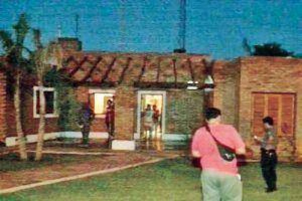 En violento asalto roban dinero, bienes y la camioneta a un funcionario