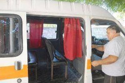 A d�as del inicio de clase se habilit� s�lo al 30% del transporte escolar