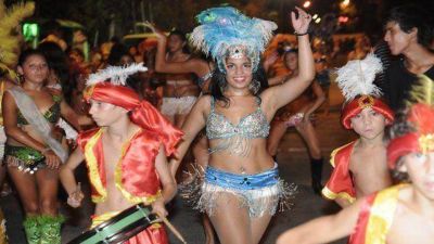 Robaron la recaudaci�n de los corsos populares de Paran�  
