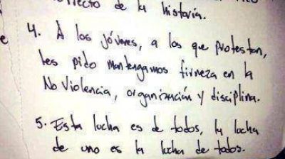 Leopoldo L�pez envi� un mensaje de pu�o y letra a sus seguidores