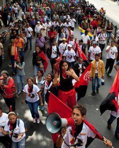 Maduro intensifica su ofensiva y la censura para sofocar la protesta