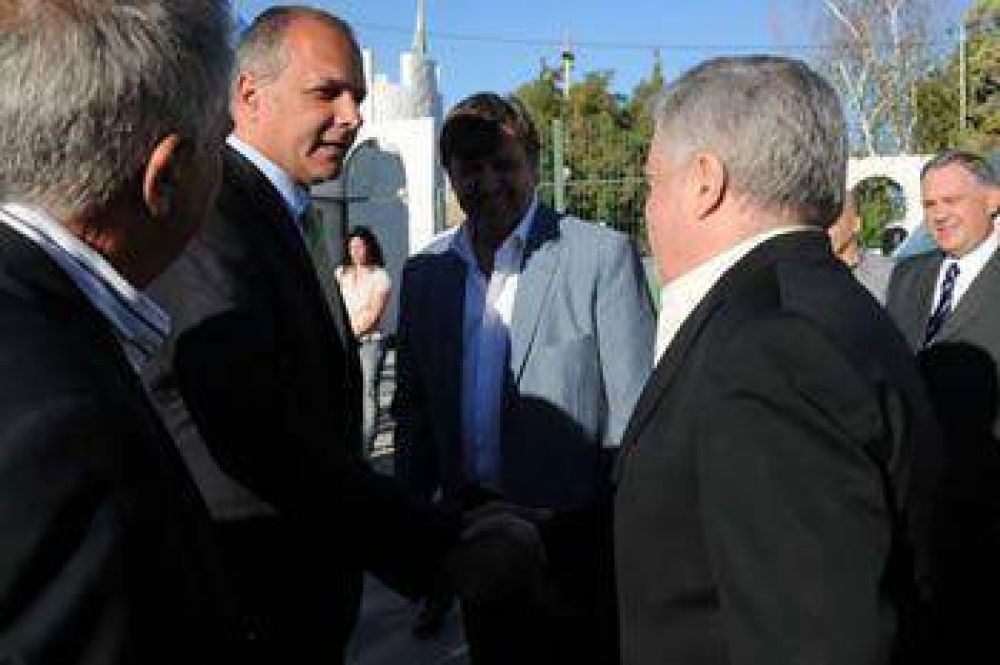 Buzzi y Das Neves se vuelven a ver las caras el lunes