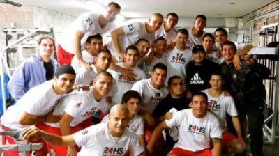 Diego Maradona no jugar� en Deportivo Riestra