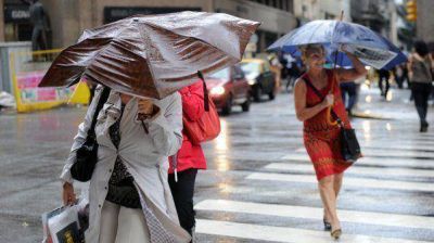 Rige un alerta por tormentas fuertes para la Capital y el Conurbano bonaerense