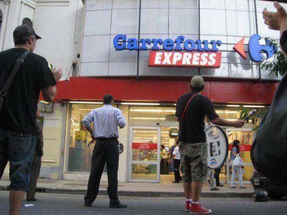 DENUNCIAN A SUPERMERCADOS QUE AUMENTAN LOS PRECIOS