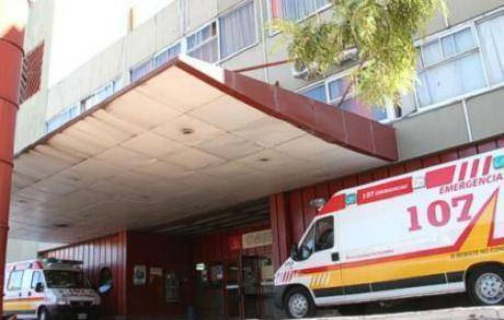 Muri� un hombre en el Urgencias tras caer de una escalera
