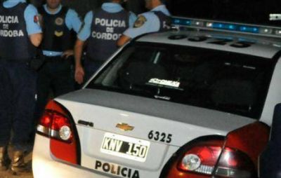 Un padre y sus dos hijos detenidos por intentar robar una boutique