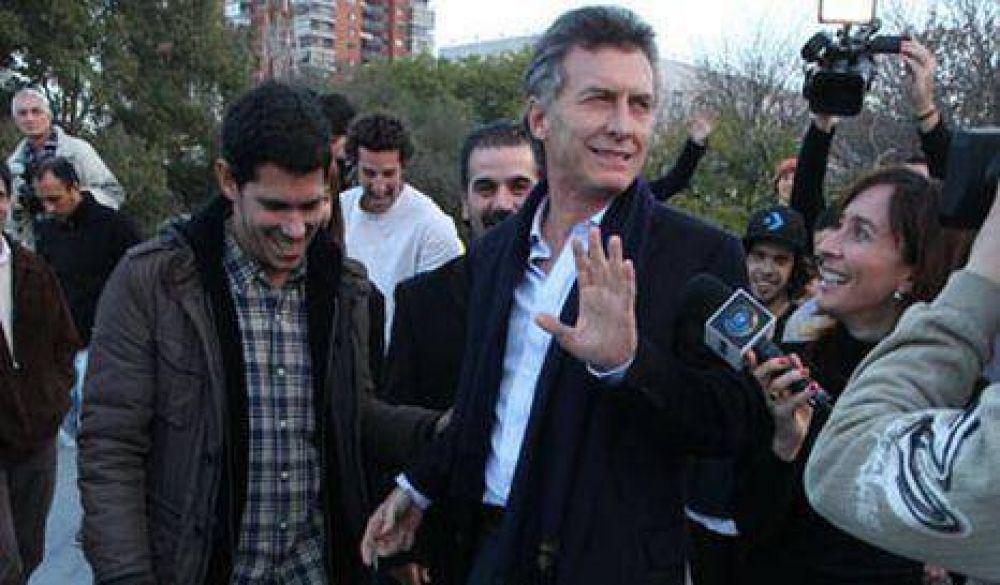 Salta: "Dan empleo a novias, amigas y t�os"