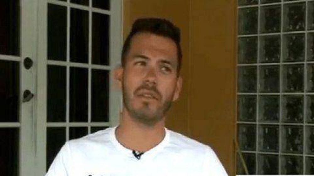 Cubano logr� huir de la isla en una tabla de windsurf