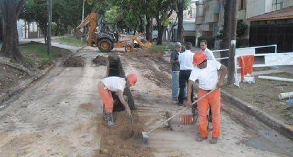 Lanteri construye cloacas