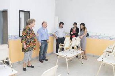 Inza celebr� que los alumnos comiencen el ciclo lectivo en su nueva casa