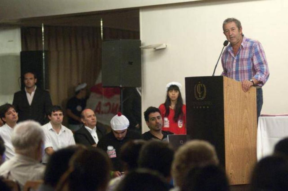 Cobos ratifica que pelear� por candidaturas en las primarias