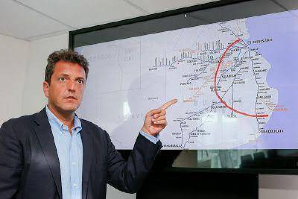 Massa: Necesitamos un sistema ferroviario que contribuya al desarrollo de la Argentina y al buen viajar de la gente