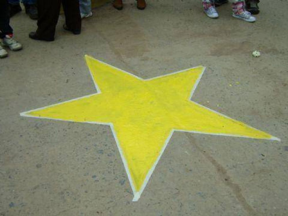 Brasca recibi� a la fundaci�n Estrellas Amarillas