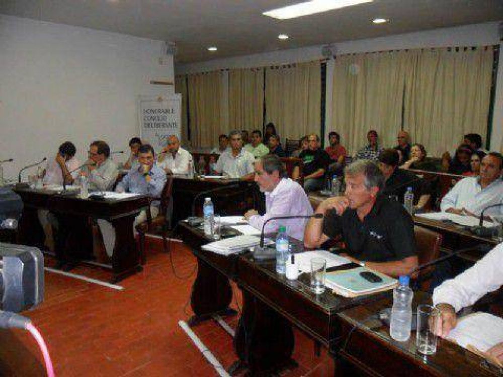 Brandsen: La problem�tica h�drica fue abordada en profundidad por el Concejo