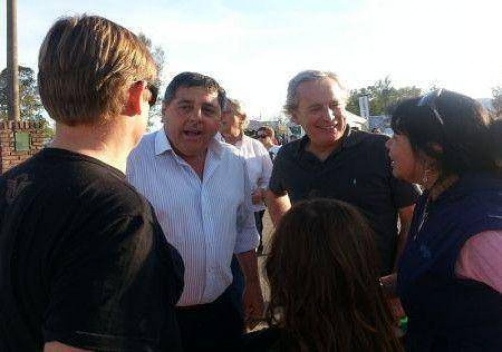 De Angeli sum� apoyos y volvi� a mostrarse con Leissa