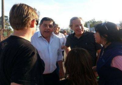 De Angeli sum� apoyos y volvi� a mostrarse con Leissa