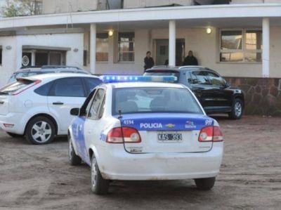 Dos hombres fueron baleados por un grupo de personas desde una camioneta en La Cer�mica