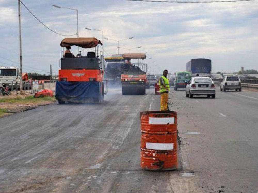 El ensanche en la avenida de Circunvalaci�n tardar� el doble del tiempo previsto
