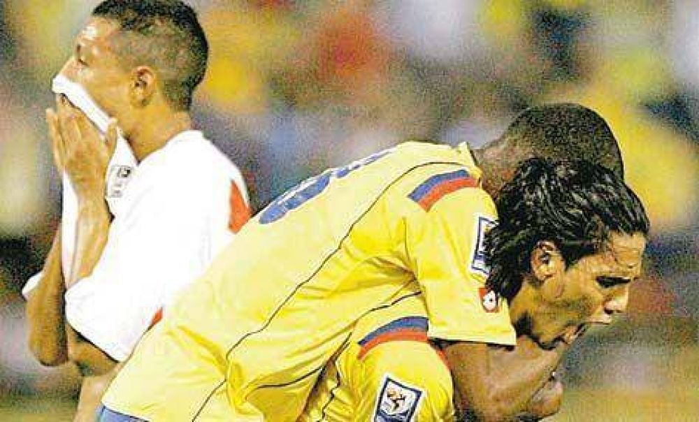 Uno le alcanz�.