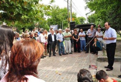La UCR denuncia que la canasta escolar de "precios cuidados" solo se consigue en grandes supermercados