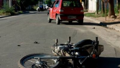 Choc� contra un caballo suelto en una ruta nacional de La Paz