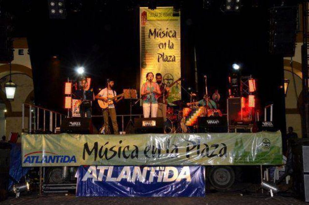 El ciclo �M�sica en la Plaza� se present� el fin de semana