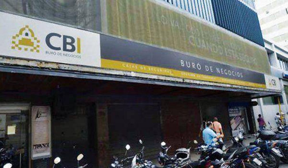 Millonaria estafa a santiague�os en una financiera cordobesa