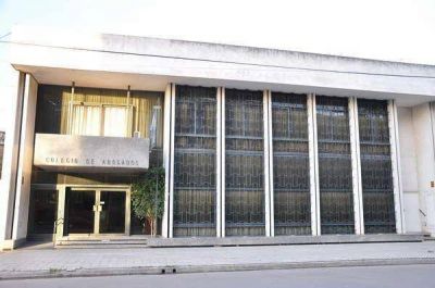 Seminario sobre �Redacci�n y correcci�n de textos jur�dicos�