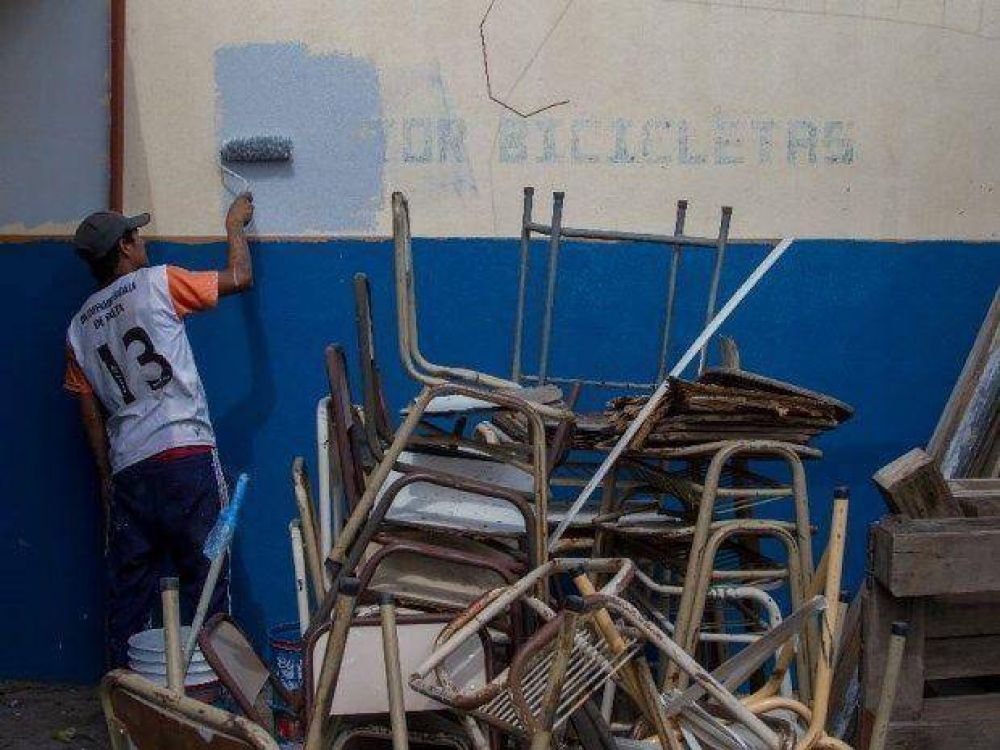 A pocos d�as del inicio de clases, hay muchas escuelas de Salta en mal estado